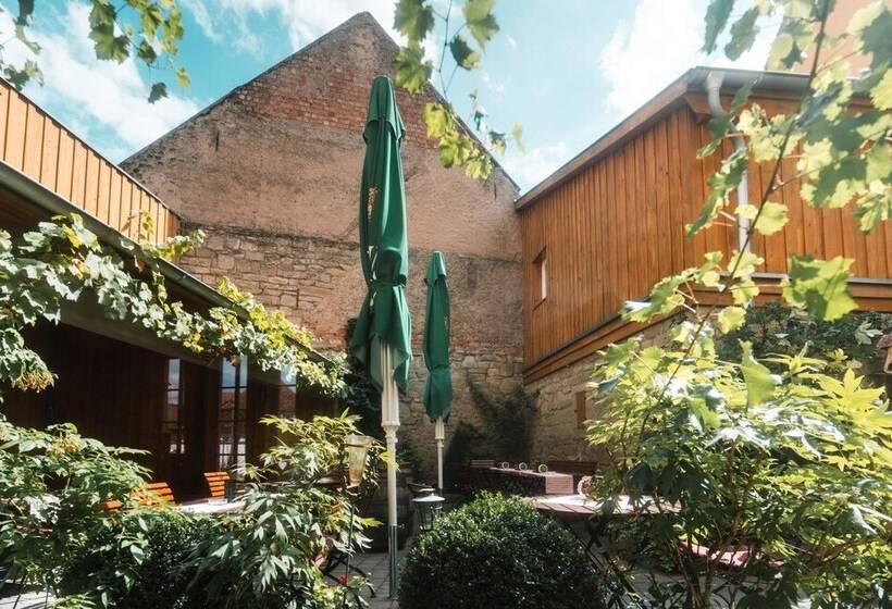 펜션 Landhotel Und Weingasthof Schwarzer Adler