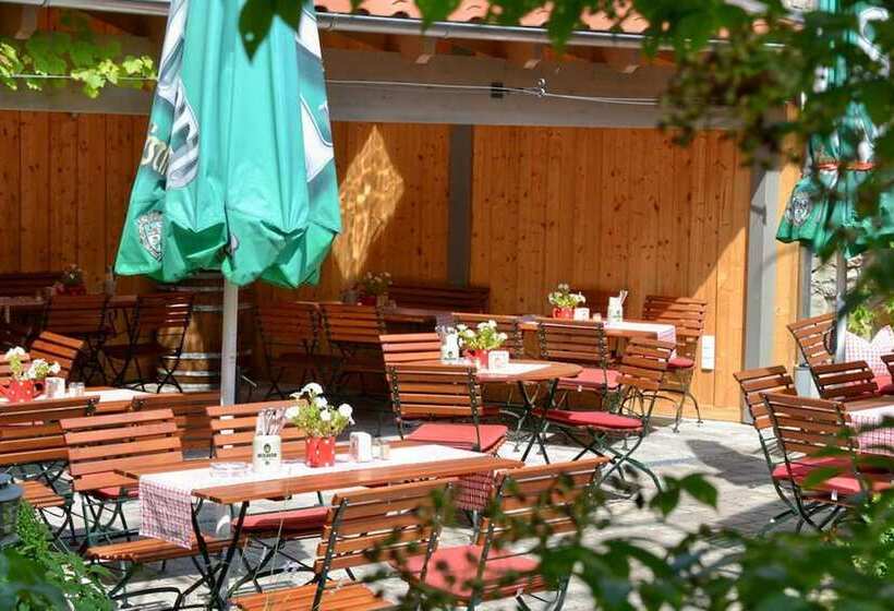 펜션 Landhotel Und Weingasthof Schwarzer Adler