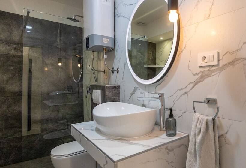 膳宿费 Luxury Garden Rooms