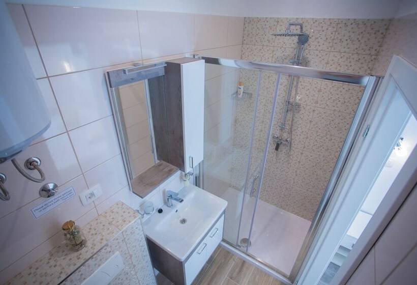 膳宿费 Luxury Garden Rooms