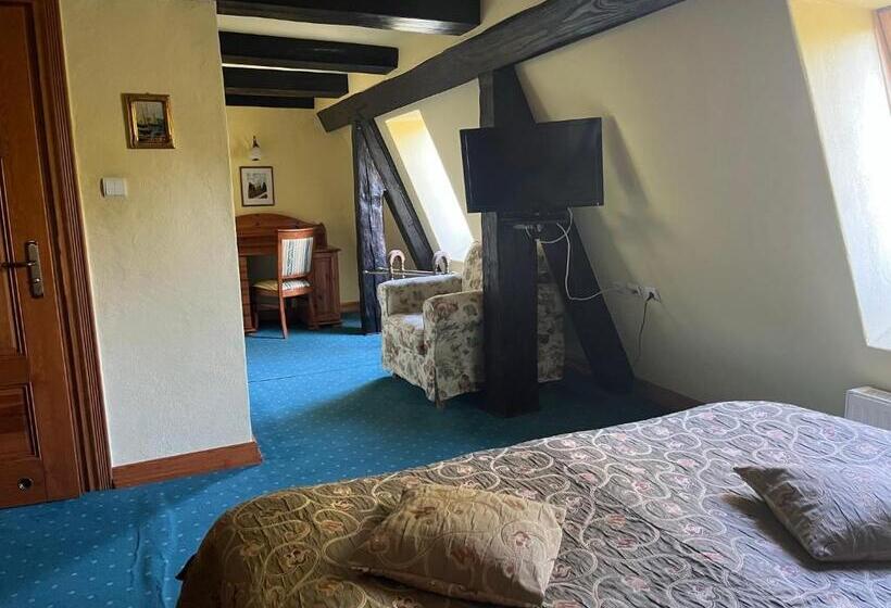 Резиденция Gościniec Zamkowy