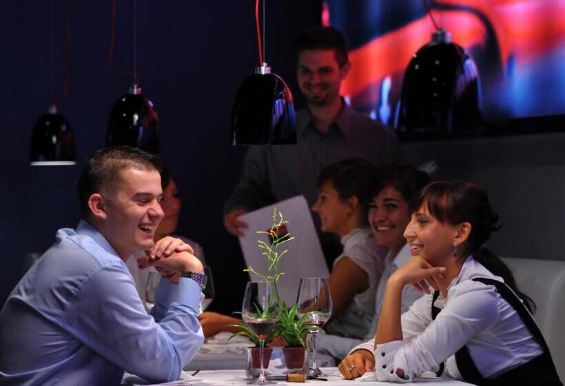 Silver Hotel & Gokart Center