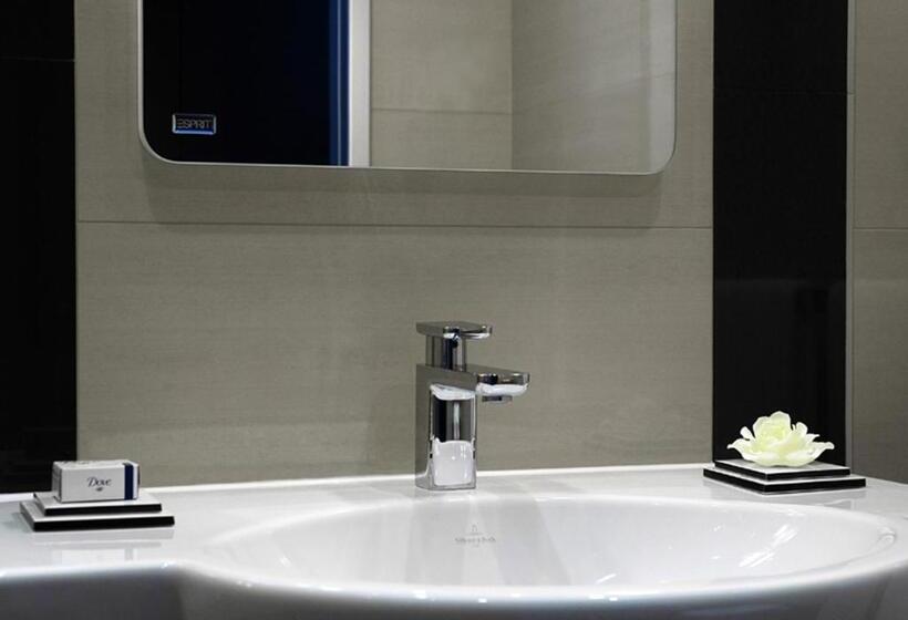 Silver Hotel & Gokart Center