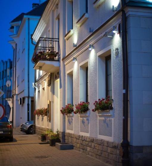 فندق Willa Adriana