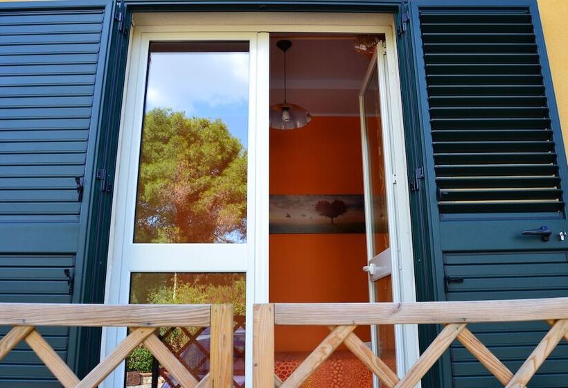 Bed and Breakfast B B S Elia Villa Surrounded By Greenery Inside The Historic Dubini Park