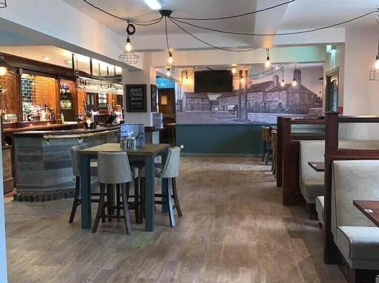 민박 The Farmers Arms