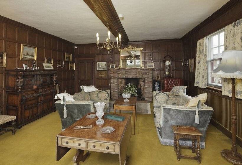 مبيت وإفطار Haughley House