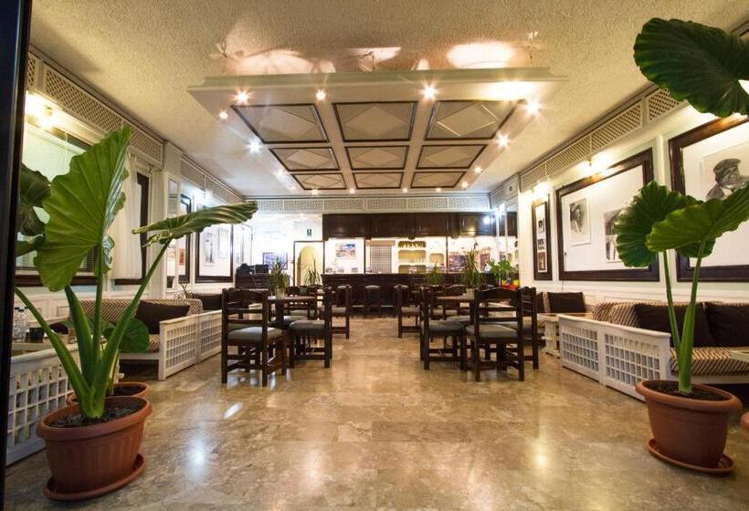 فندق Argo Papadakis