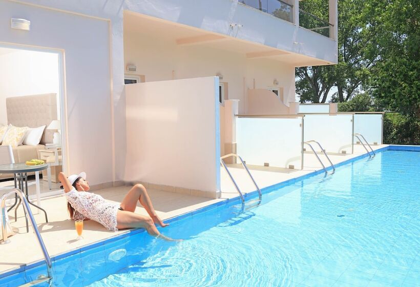 فندق Cavomarina Beach  Adults Only