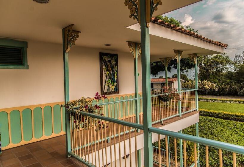 فندق Eden Parque Del Cafe