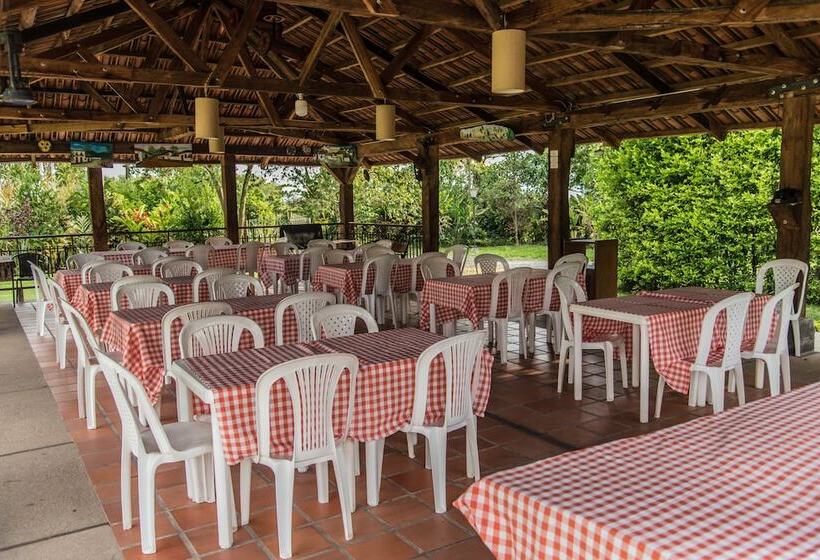 فندق Eden Parque Del Cafe