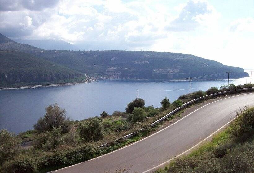 Отель Elaionas Studios