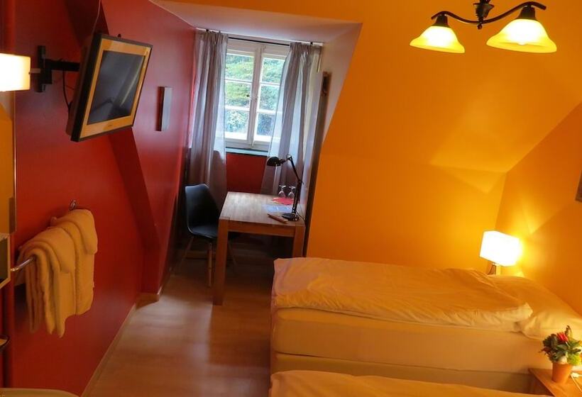 Отель Gasthof Bären Aarburg Last Check In 2100 Pm