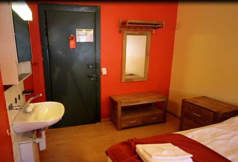 Отель Gasthof Bären Aarburg Last Check In 2100 Pm