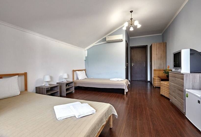 هتل Guest House Viktoria