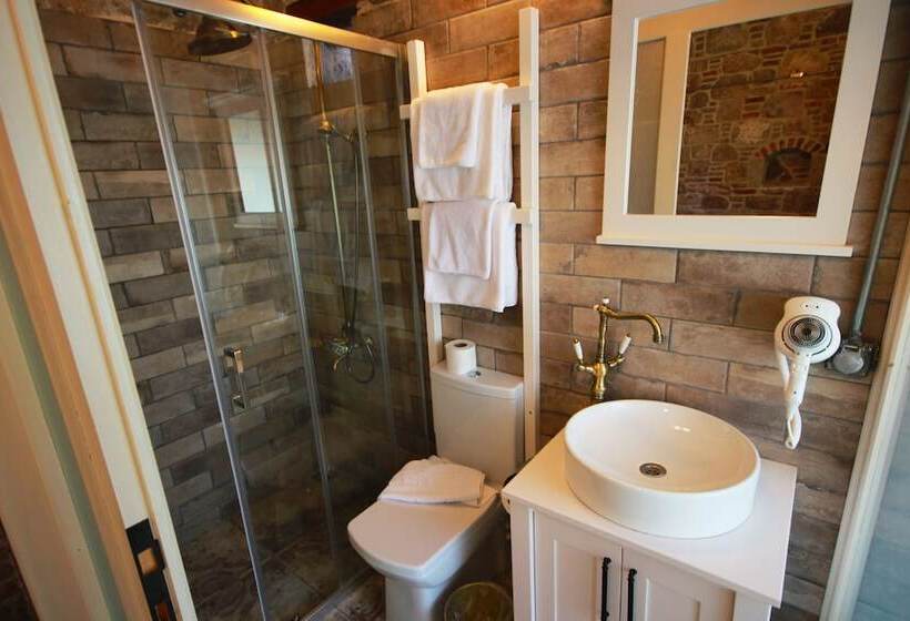 فندق Lunaria Guest House