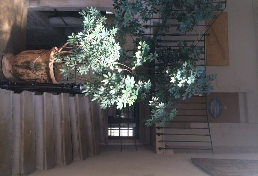 ホテル Hôtel Du Centre