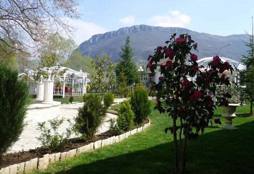 هتل Resort Teater Kame