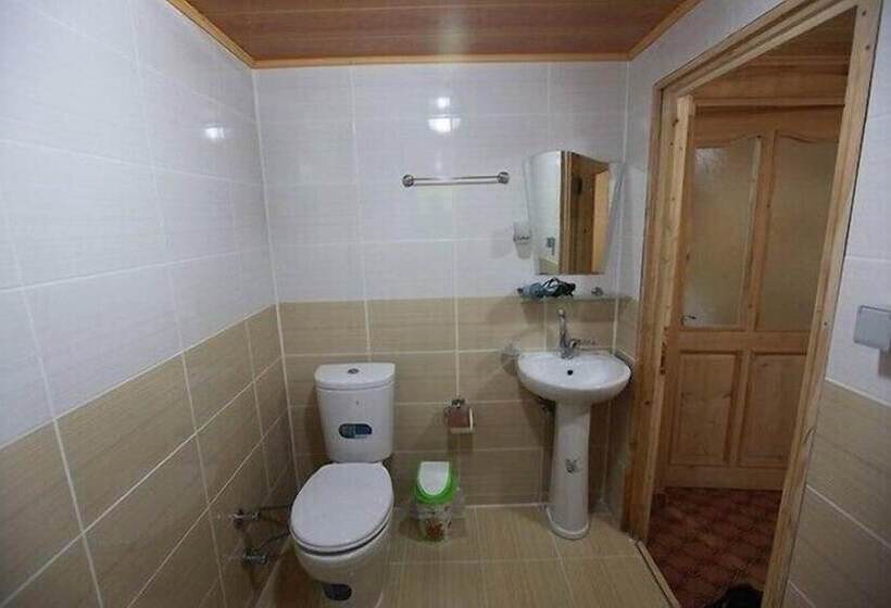 בית מלון כפרי Uzungol Resort