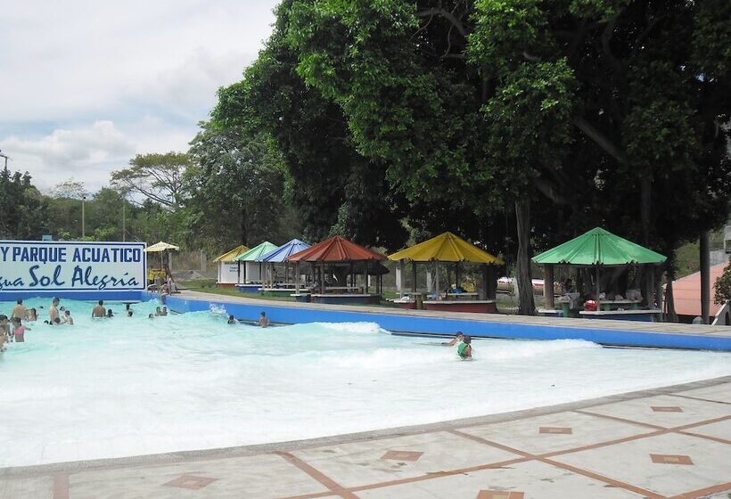 هتل Y Parque Acuatico Agua Sol Alegría