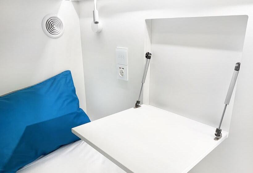 Lunohod Capsule Hostel