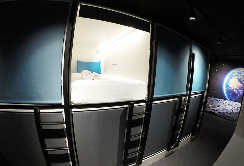 Lunohod Capsule Hostel
