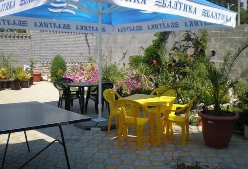 پانسیون Guest House Planeta Mov