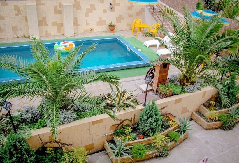 پانسیون Guest House Planeta Mov