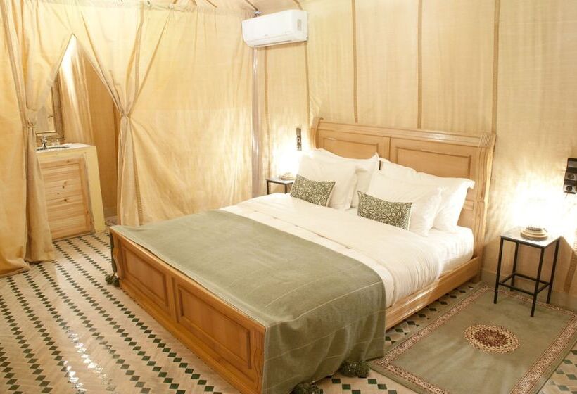 Пансион The Luxury Erg Safari Camp