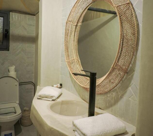 Пансион The Luxury Erg Safari Camp