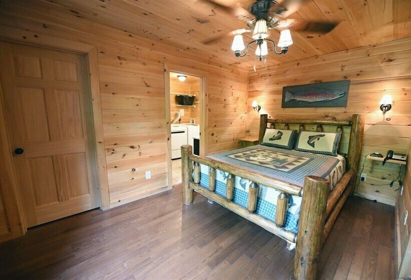 River`s Edge  Ocoee Riverfront