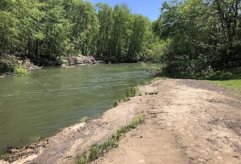 River`s Edge  Ocoee Riverfront