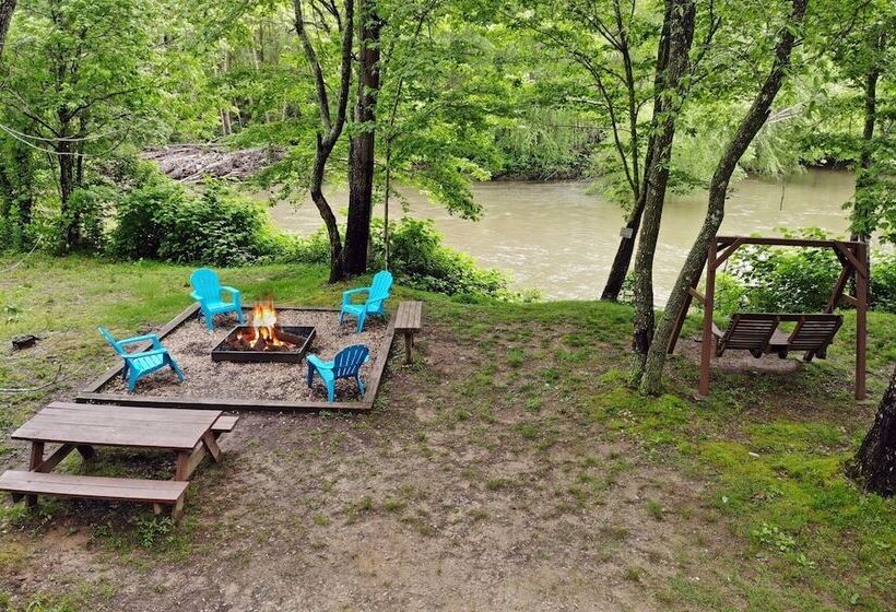 River`s Edge  Ocoee Riverfront