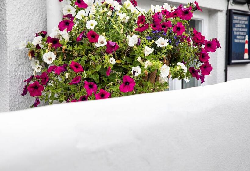 The Inn On The Shore