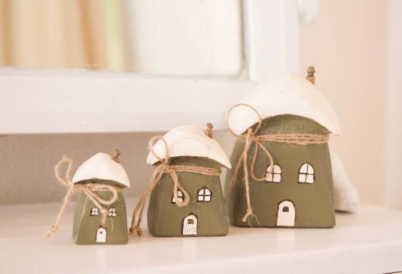 Aerides Boutique Rooms