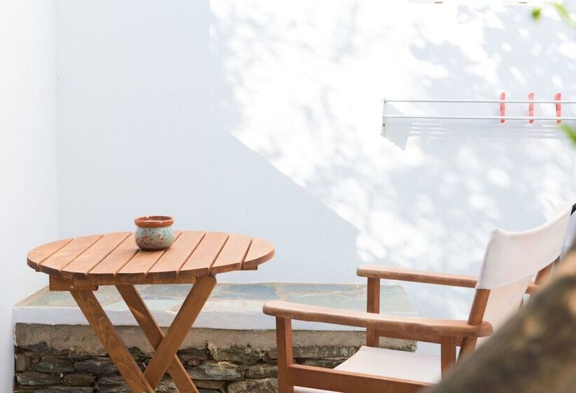 Aerides Boutique Rooms