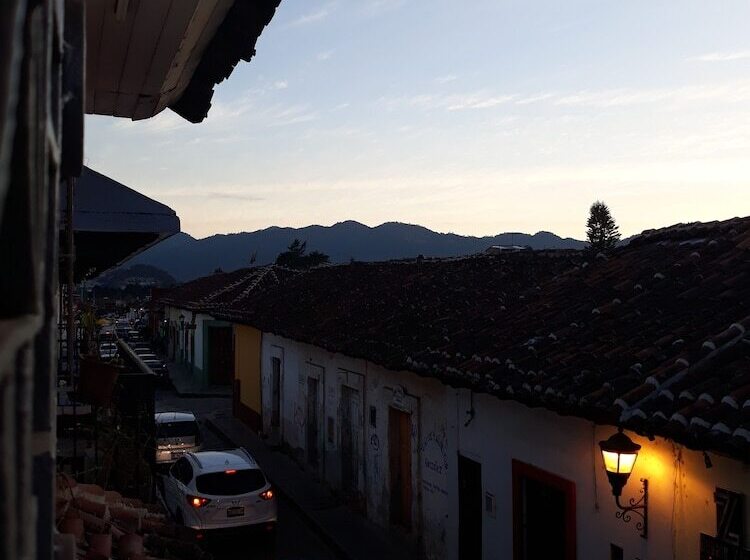 Общежитие Casa Plena Ashram Urbano