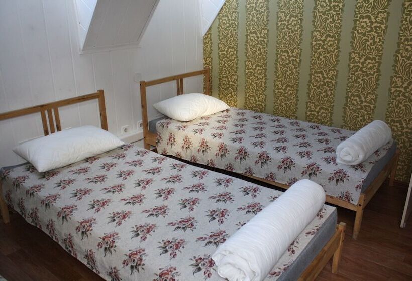 Mini Hotel Avrora Hostel