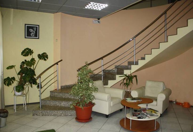 Mini Hotel Avrora Hostel