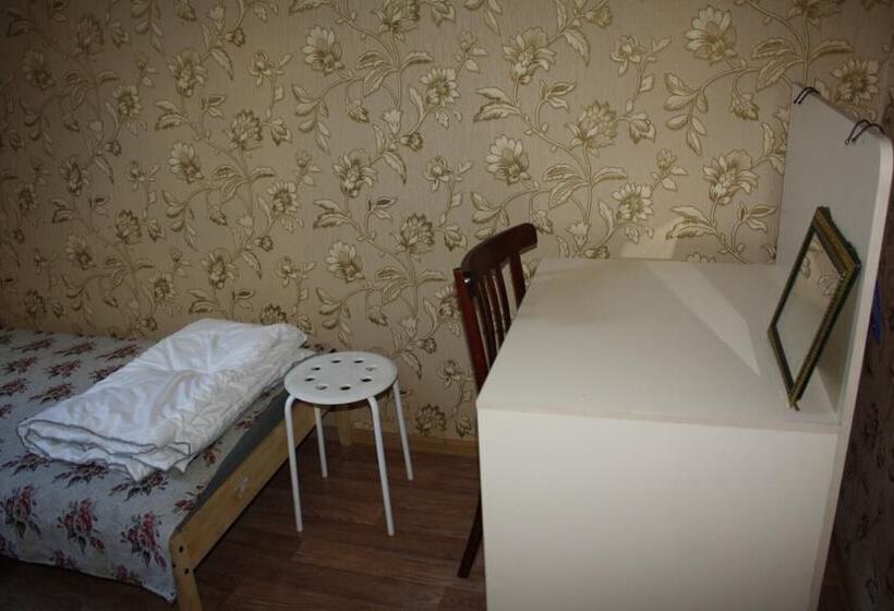 Mini Hotel Avrora Hostel