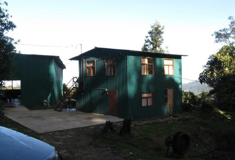 فندق صغير Retiro El Santuario