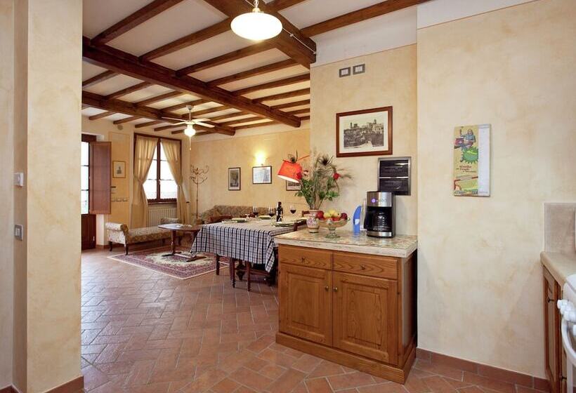 Amazing Apartment In Lucignano With Private Terrace And Close To Village