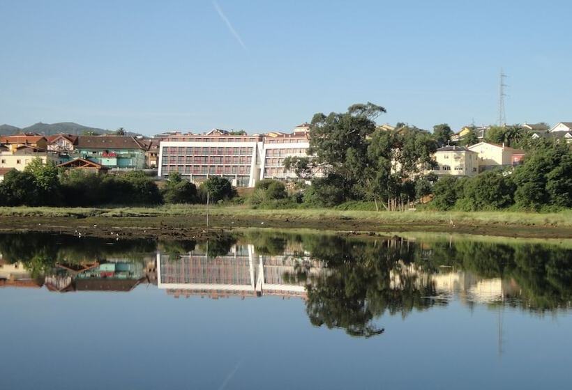 Apartamentos Turísticos Bahía De Boó