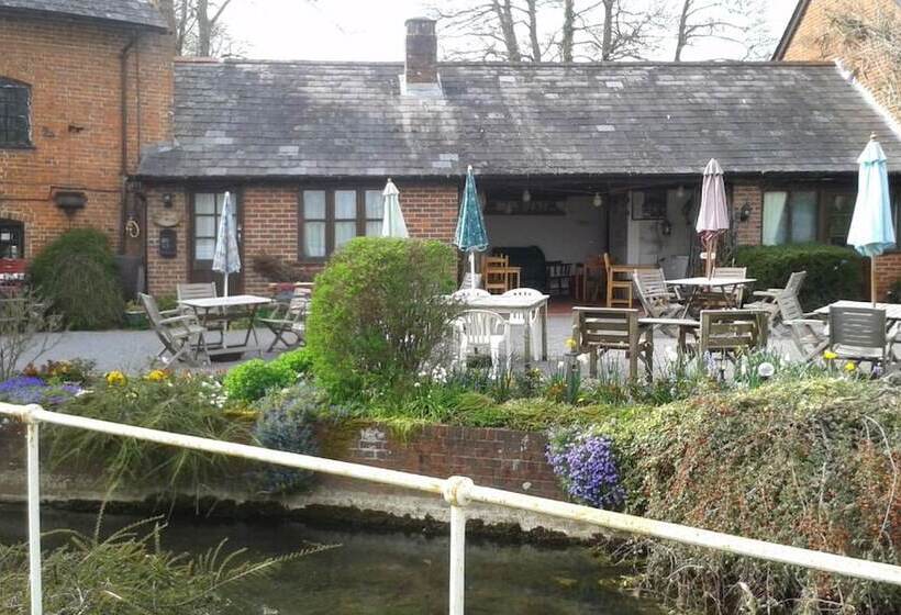 민박 Alderholt Mill