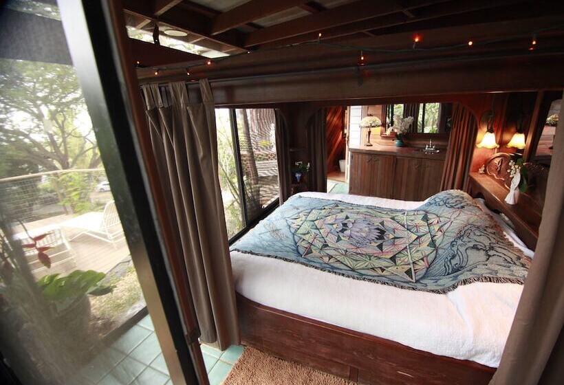 مبيت وإفطار Dragonfly Ranch