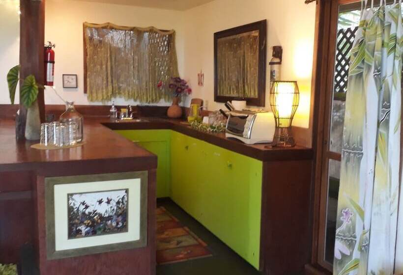 مبيت وإفطار Dragonfly Ranch