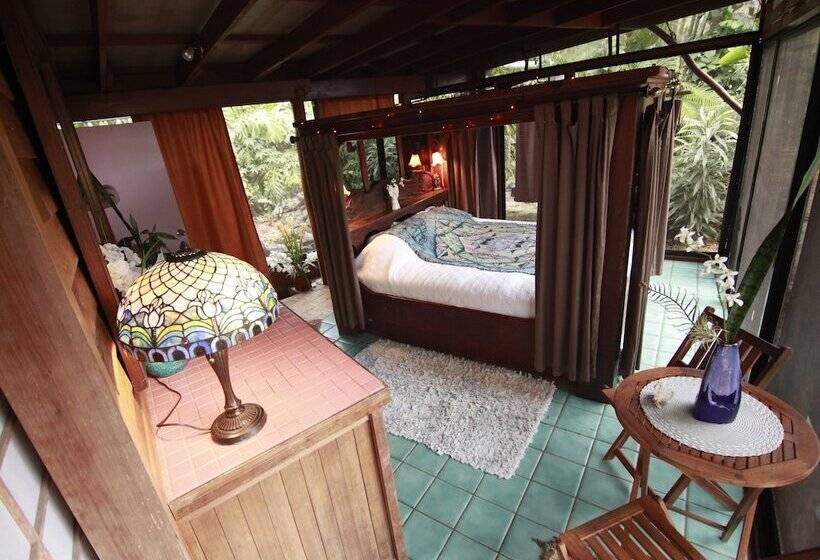 مبيت وإفطار Dragonfly Ranch