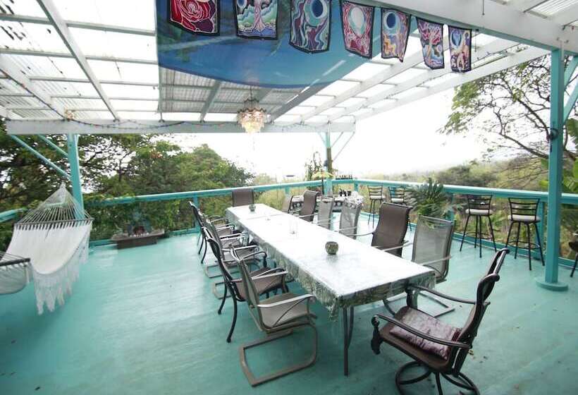 مبيت وإفطار Dragonfly Ranch