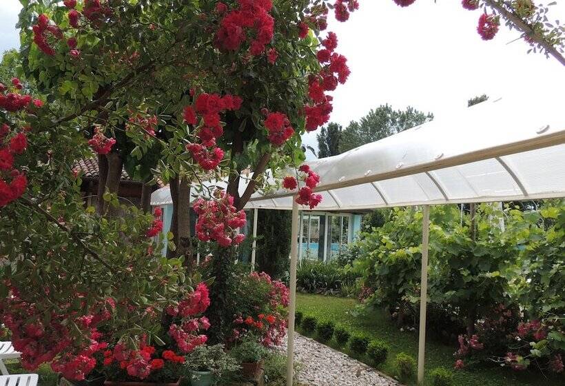 צימר Resort Villa Manin
