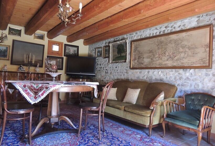 مبيت وإفطار Resort Villa Manin